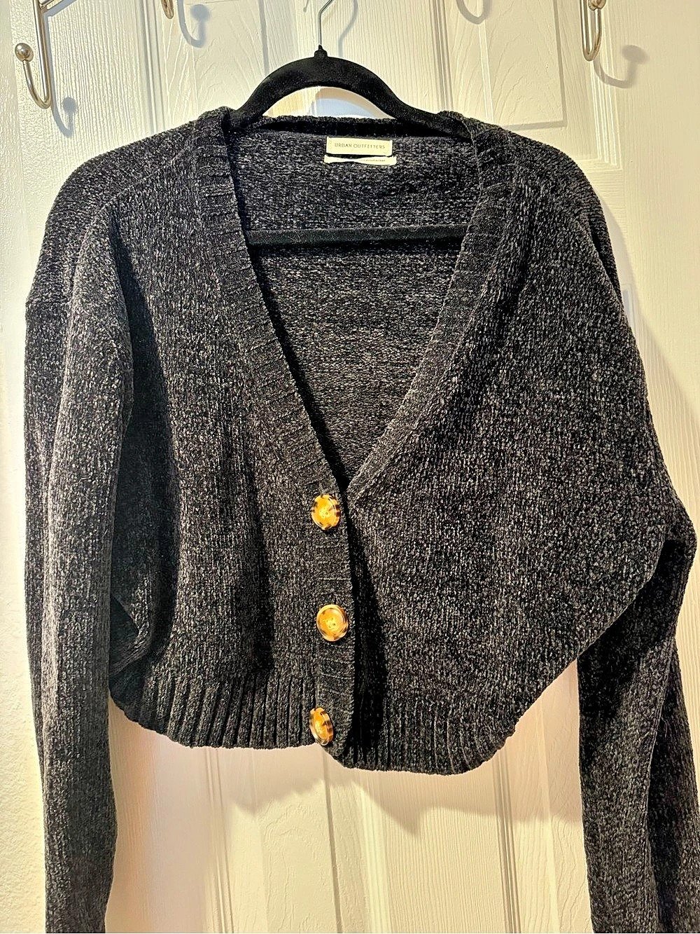 Urban Outfitters UO Maura Chenille Cropped Cardigan Black Large